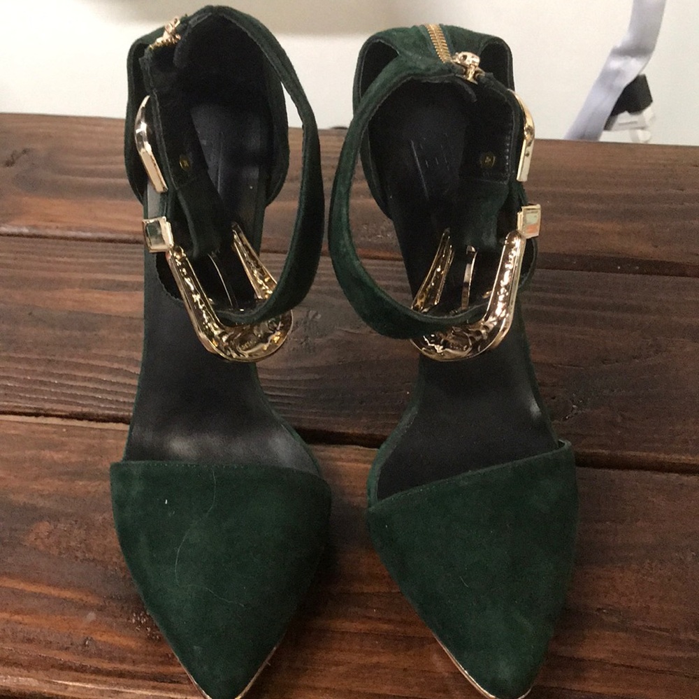 I Am JenniferLe Heels